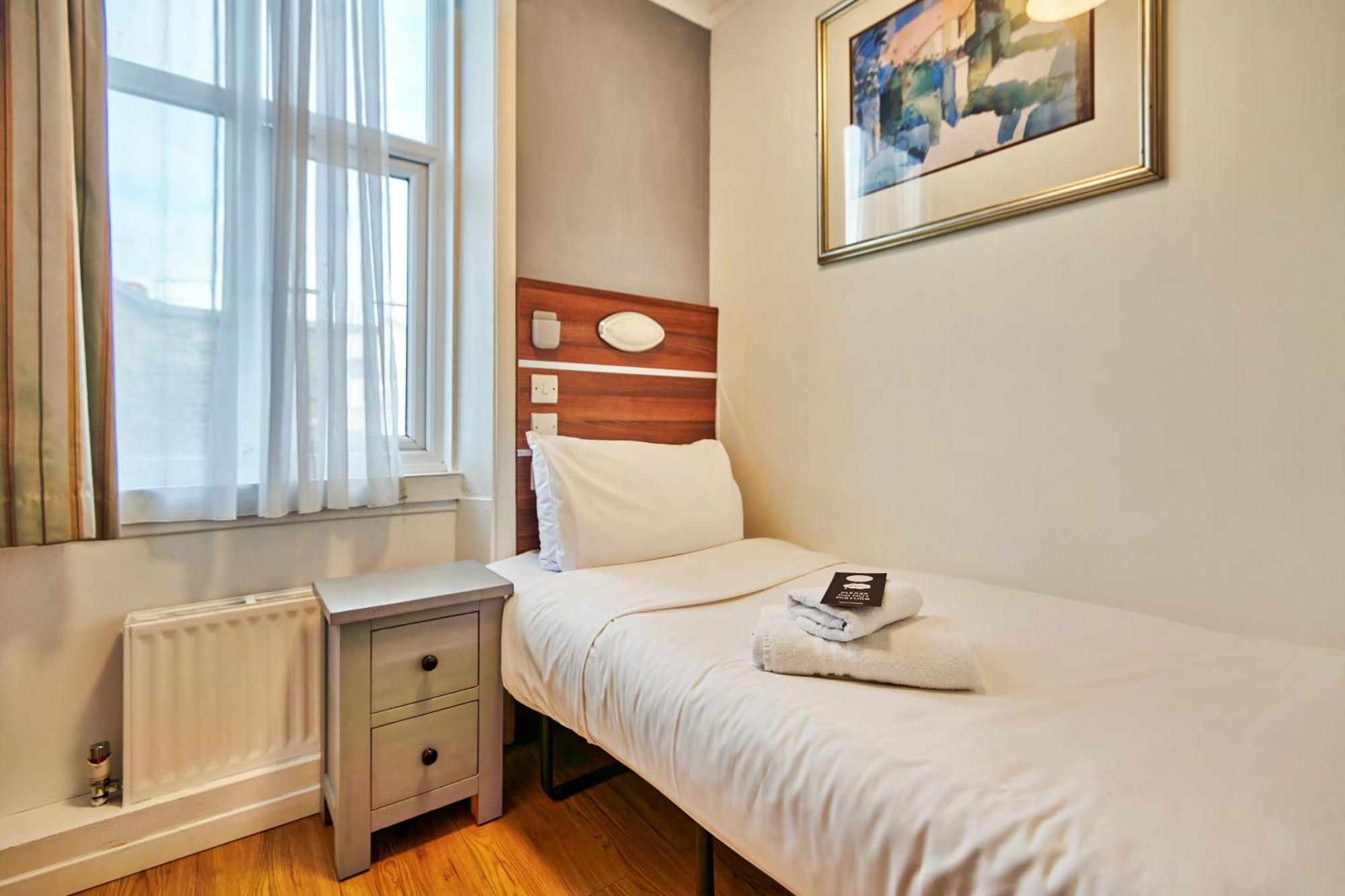 Huttons Hotel, Victoria لندن المظهر الخارجي الصورة