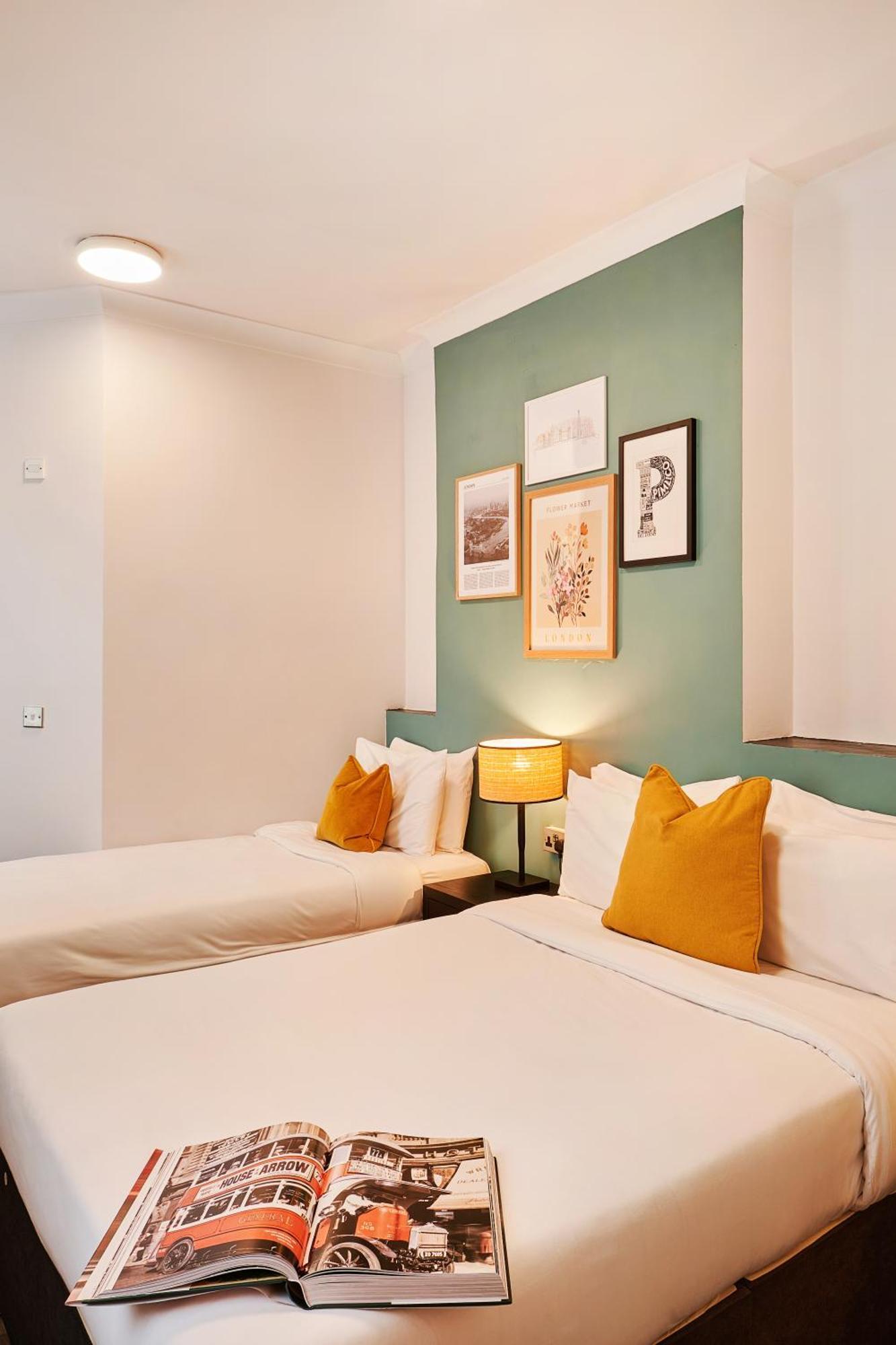 Huttons Hotel, Victoria لندن المظهر الخارجي الصورة