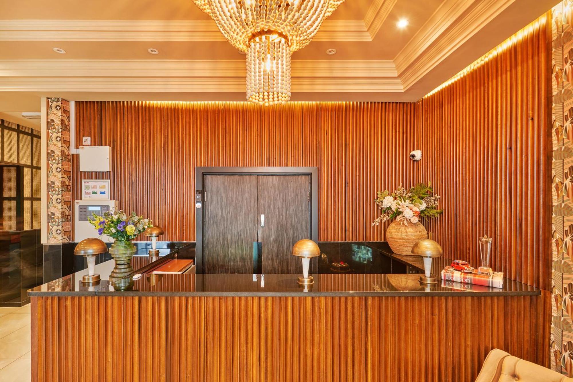 Huttons Hotel, Victoria لندن المظهر الخارجي الصورة